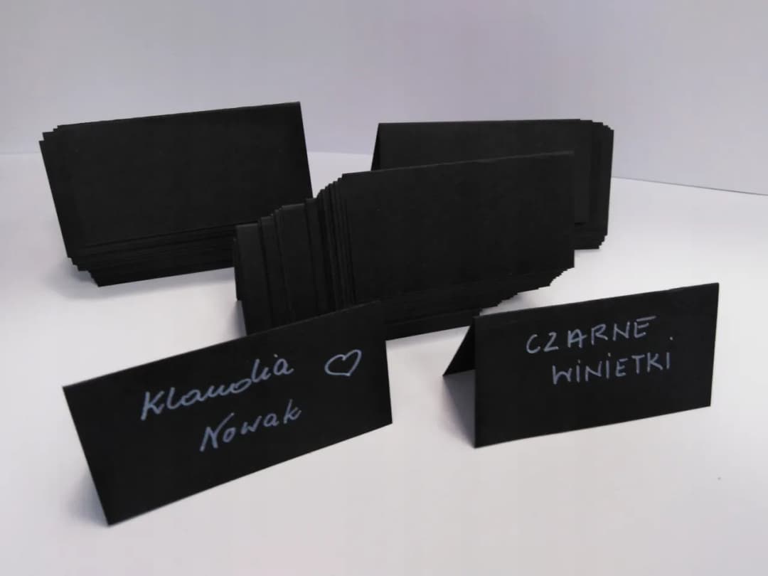 Jak przystroić stół na 18 urodziny, aby zachwycić gości i stworzyć atmosferę